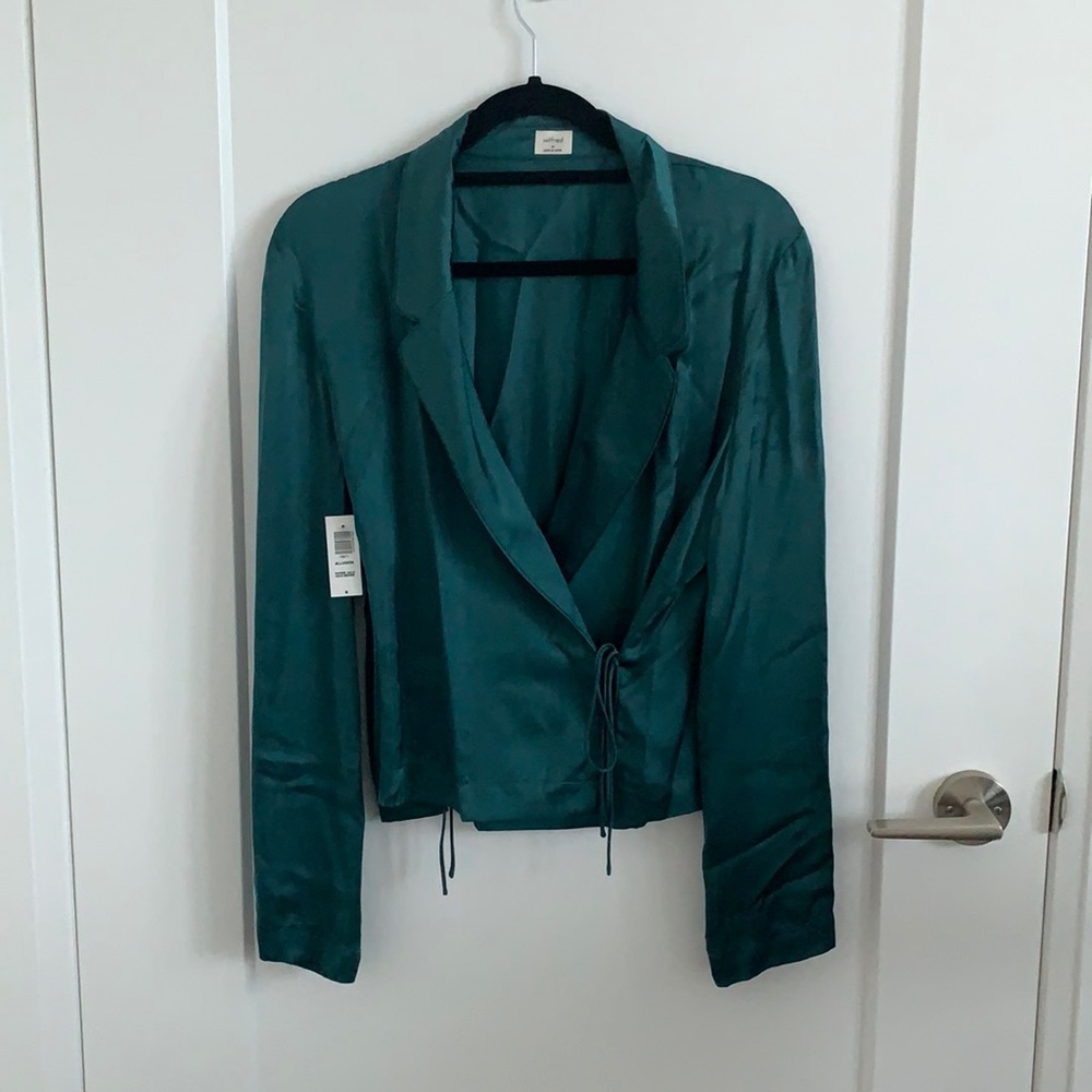 Aritzia blouse